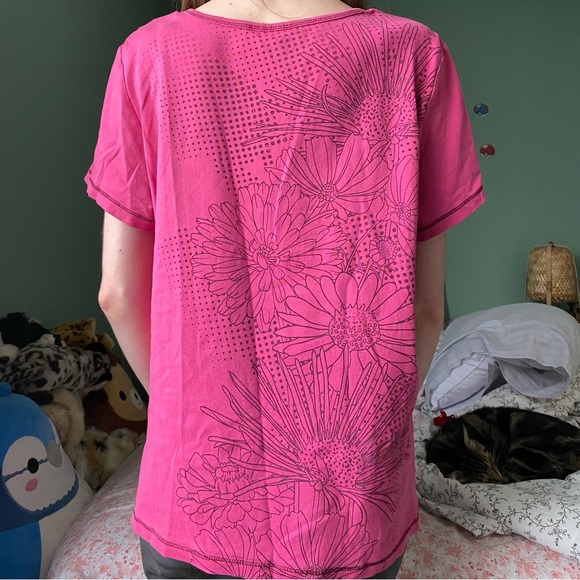 Pink floral stud tee - Picture 2 of 5